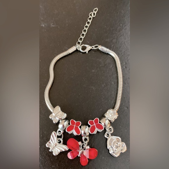 NEW Silver Tone Charm Bracelet - Picture 2 of 7